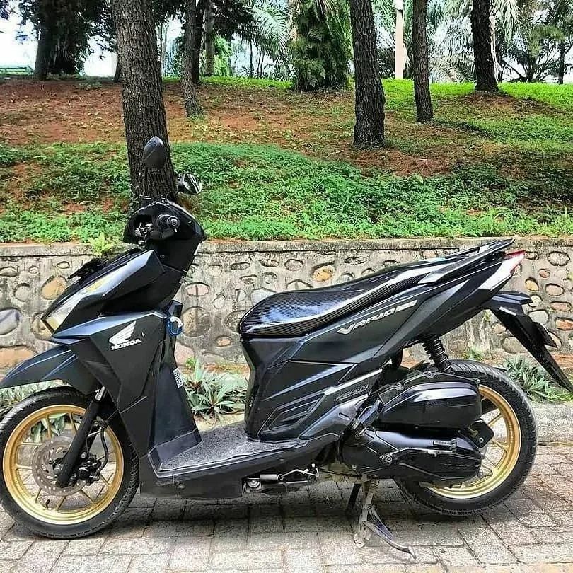 Honda New Vario 125 LED 2017 Hitam, Motor di Carousell