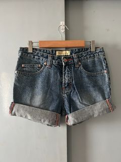 IMPORTED WAN DENIM LADIES SHORTS SIZE 28