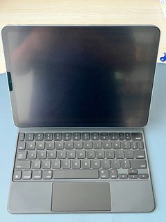 iPad Air 4th Gen Sky Blue 64GB with Apple Magic Keyboard