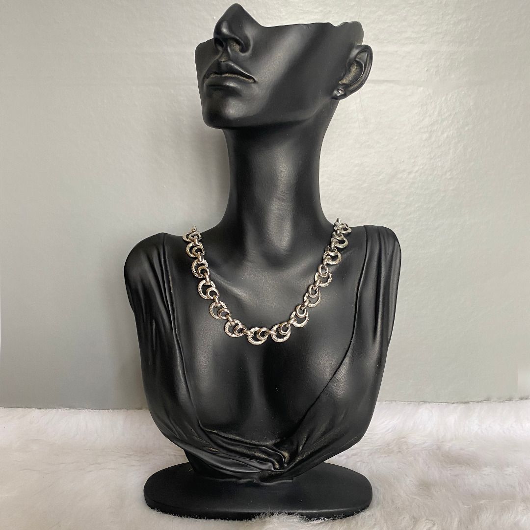 Vintage silver shop necklaces