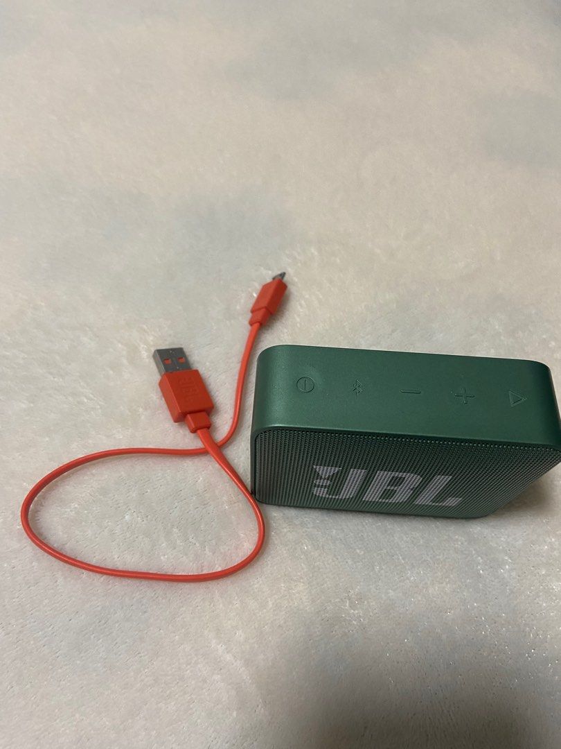 JBL GO 2 Speaker green Audio Soundbars Speakers Amplifiers on