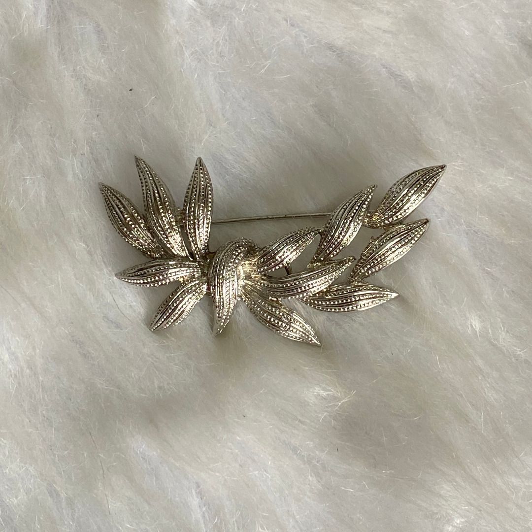 Other jewelry Jean Louis Scherrer NEW VINTAGE SCHERRER BROOCH IN