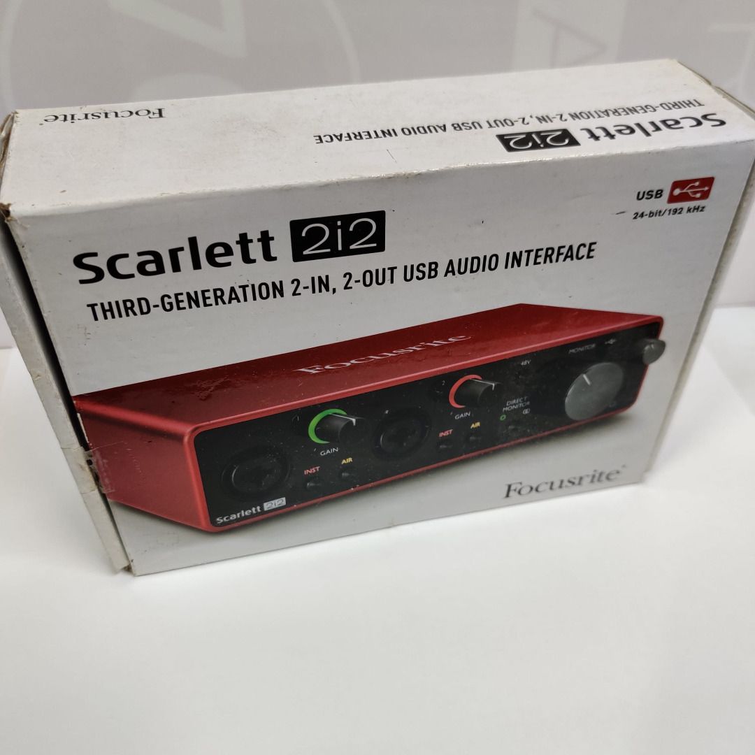 Focusrite Scarlett 2i2 3rd Gen USB Audio Interface for Recording,  Songwriting, Streaming and Podcasting — High-Fidelity, Studio Quality  Recording, and
