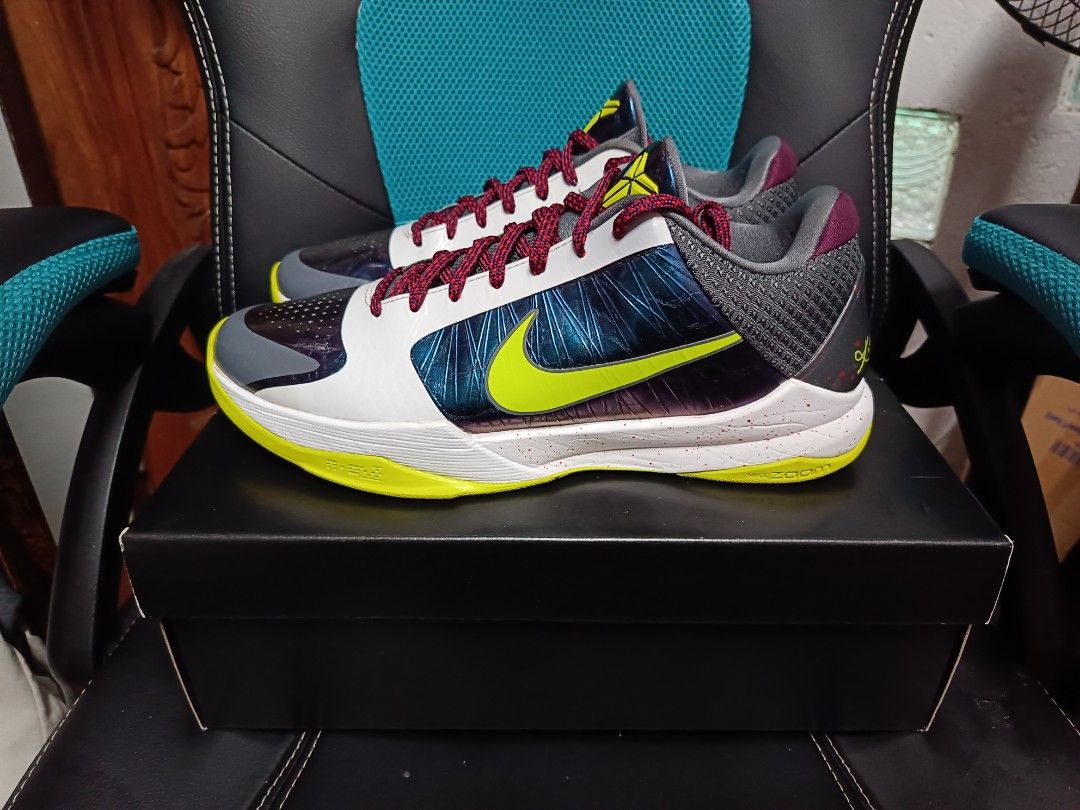 Kobe size 5 store