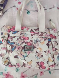 （分類：）位於 。 由 cherryhouse37532 提交（商品編號 1257894640，圖片 1）。簡介： 。