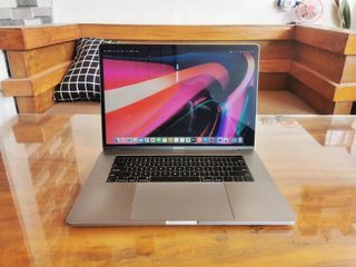 Laptop Macbook Pro 2018 TB 15 Core i7 16GB SSD 512GB