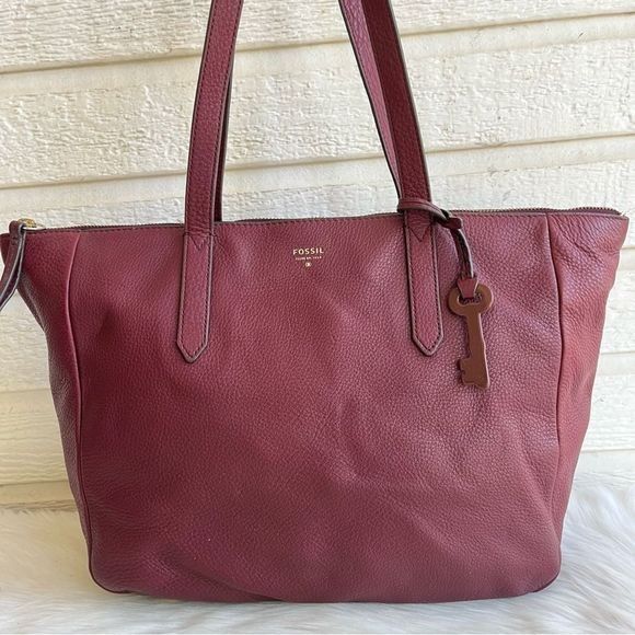 Fossil Sydney Tote Bag, Women's Fashion, Bags & Wallets, Tote Bags on  Carousell