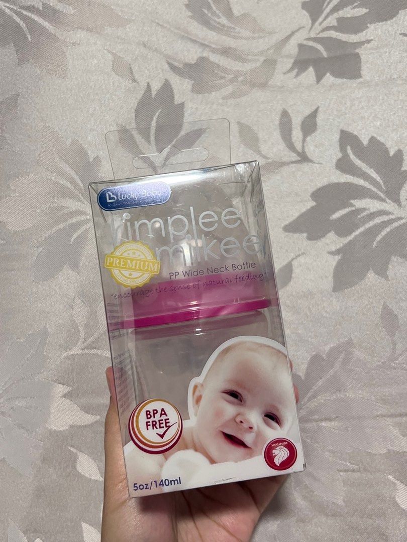 https://media.karousell.com/media/photos/products/2023/10/2/lucky_baby_bottle_1696248380_a1e4d6d2_progressive.jpg