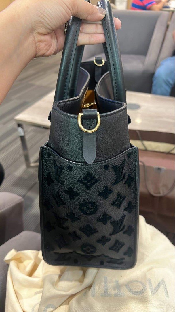 Louis Vuitton Black Leather and Tufted Monogram On My Side MM