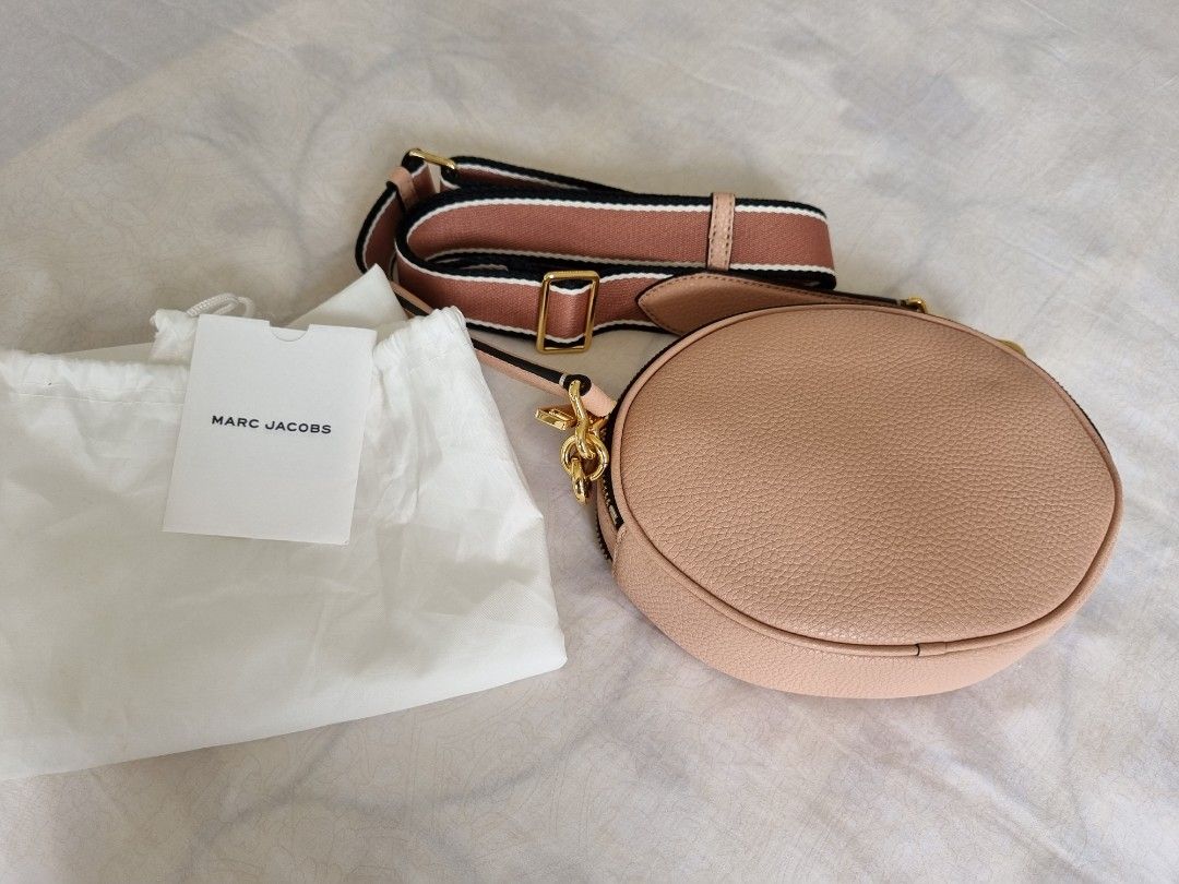 Marc Jacobs Oval Crossbody Bag, Women's Fashion, Bags & Wallets, Cross