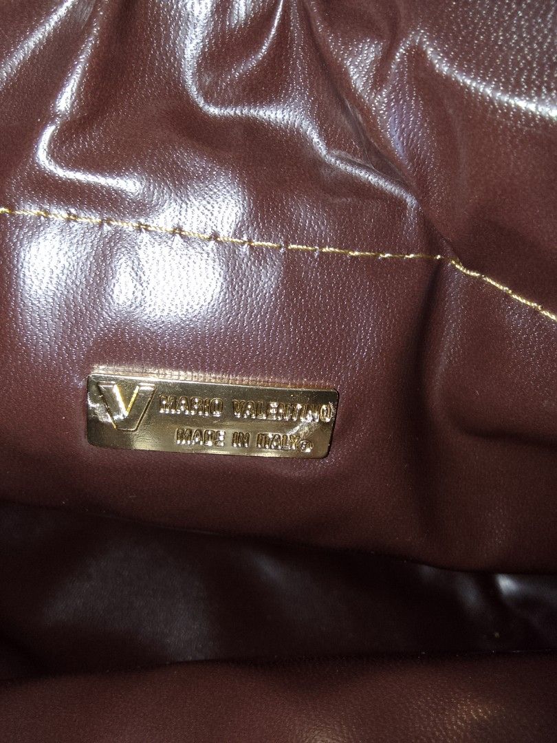 Mario store valentino fake