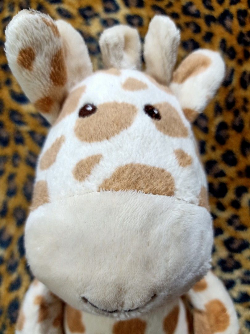 Marks and spencer 2024 giraffe soft toy