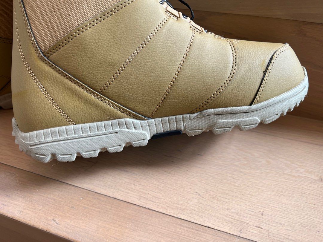 Burton 2024 moto keef
