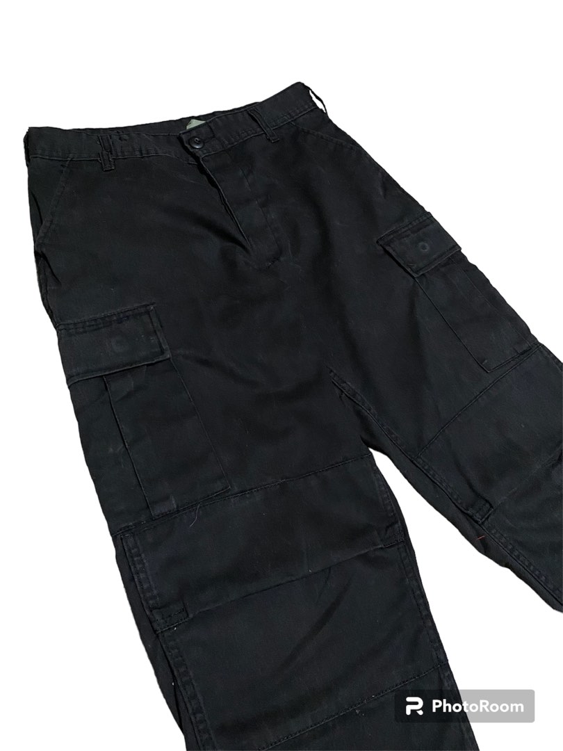 White military cargo clearance pants