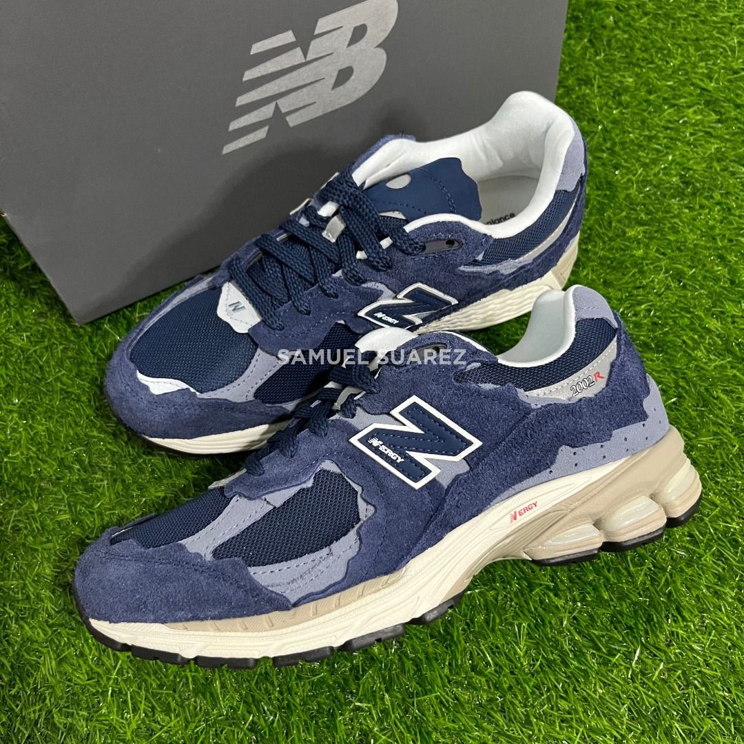 NEW BALANCE 2002r Protection Pack Navy Blue, Men's Fashion, Footwear, Sneakers on Carousell