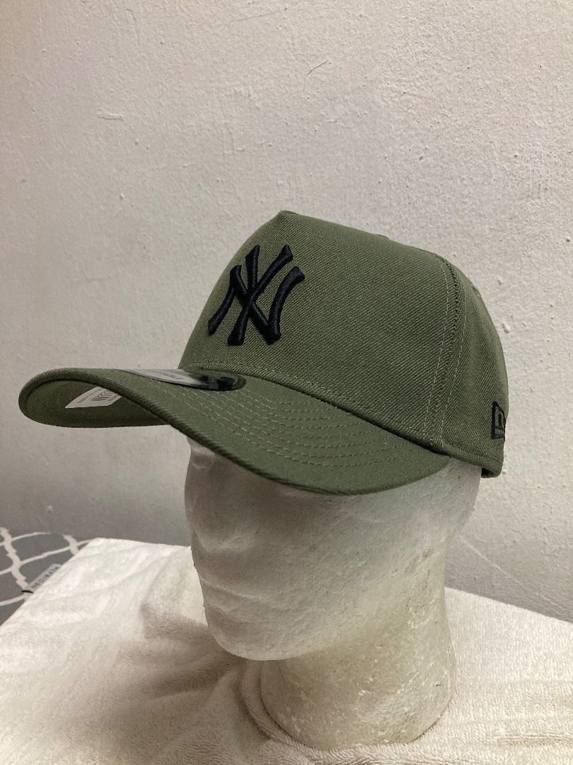 Olive store yankees hat