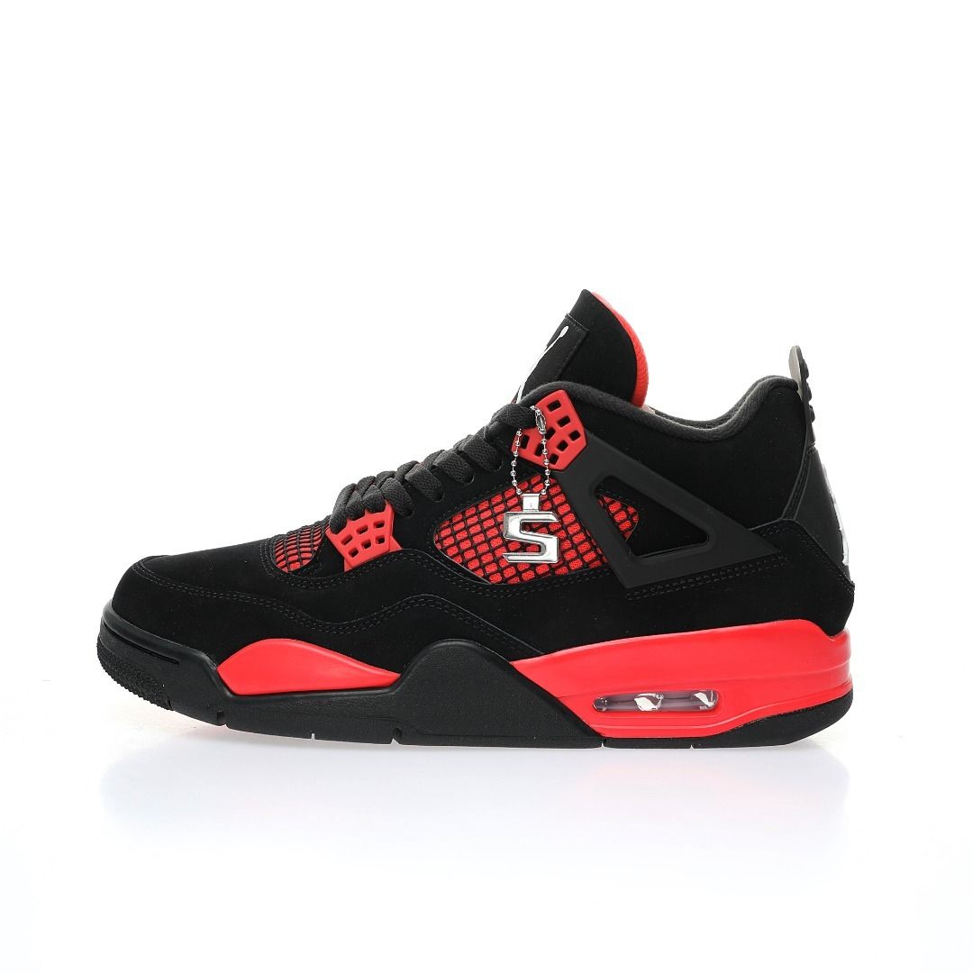 Jordan 4's top black and red