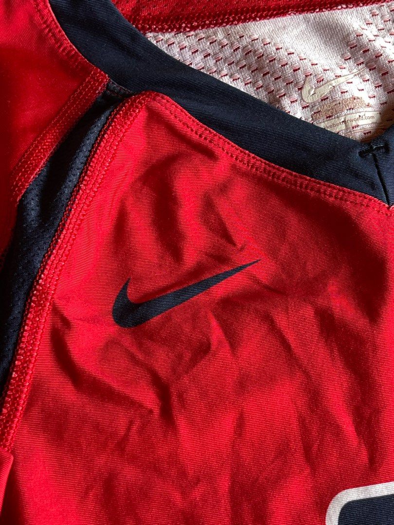 Nike Dri Fit Long sleeve (Category: Activewear) located in Orani. Submitted by olshop2 (Listing ID 1257916120, Image 2). Description: Small on tacan fit XS-M Printed Logo Longer at the back Front 16.5x27 Back 16.5x28 Color may vary due to lighting .