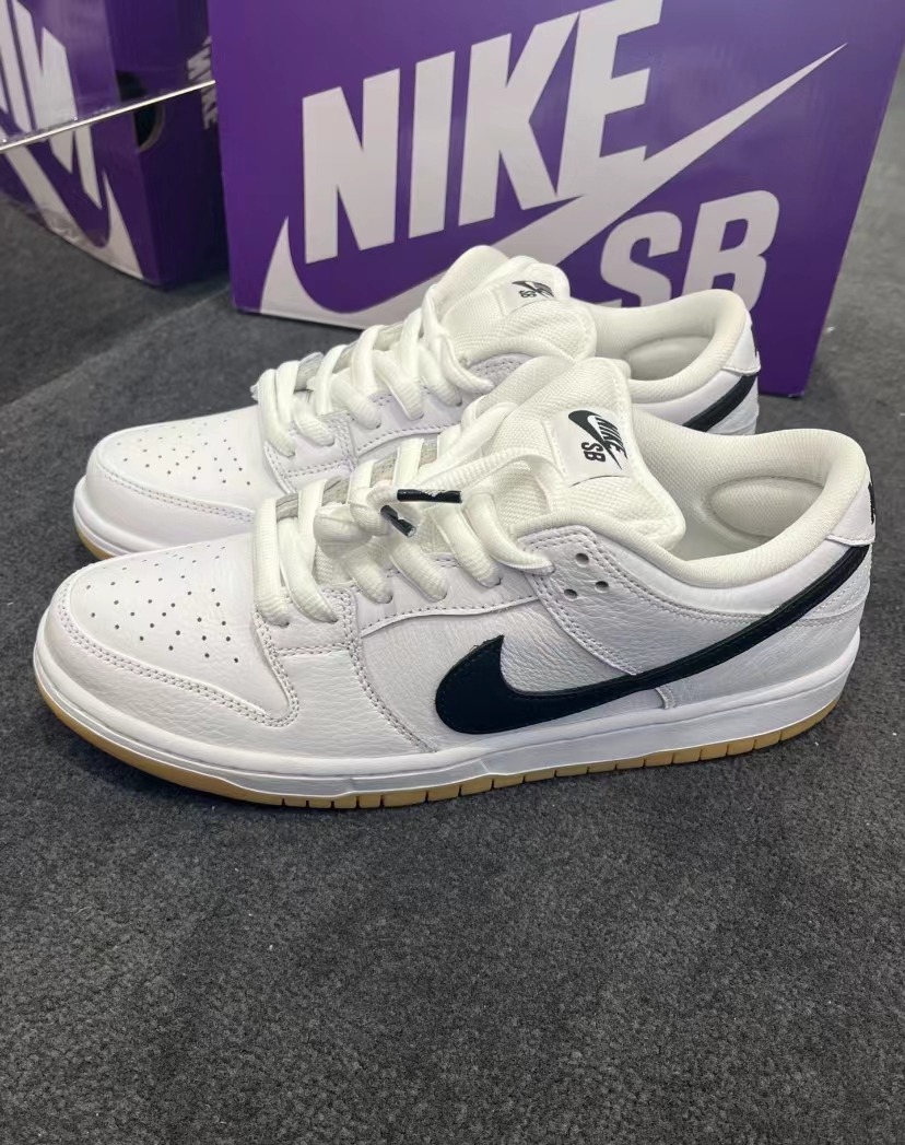 SB Dunk Low Pro ISO White Gum