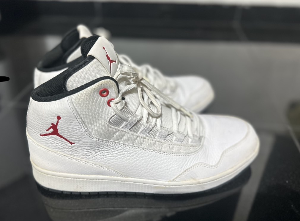 Nike air clearance jordan executive white