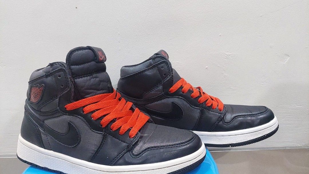 Sepatu Jordan Retro High Satin Gym Red Sepatu High Top Black And