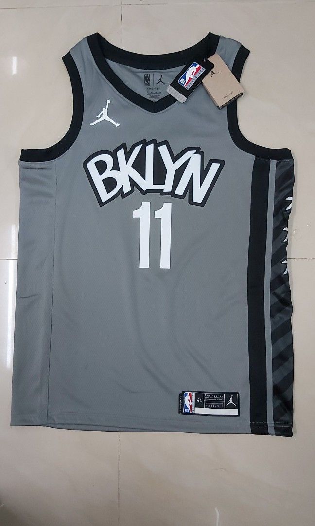 Kyrie irving jersey online medium