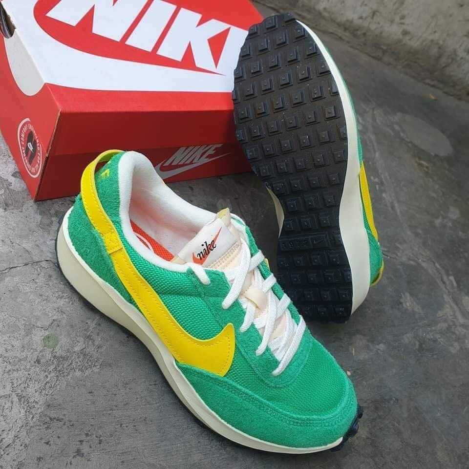 Nike Waffle Debut vintage Brazil, Men's Fashion, Footwear, Sneakers on ...