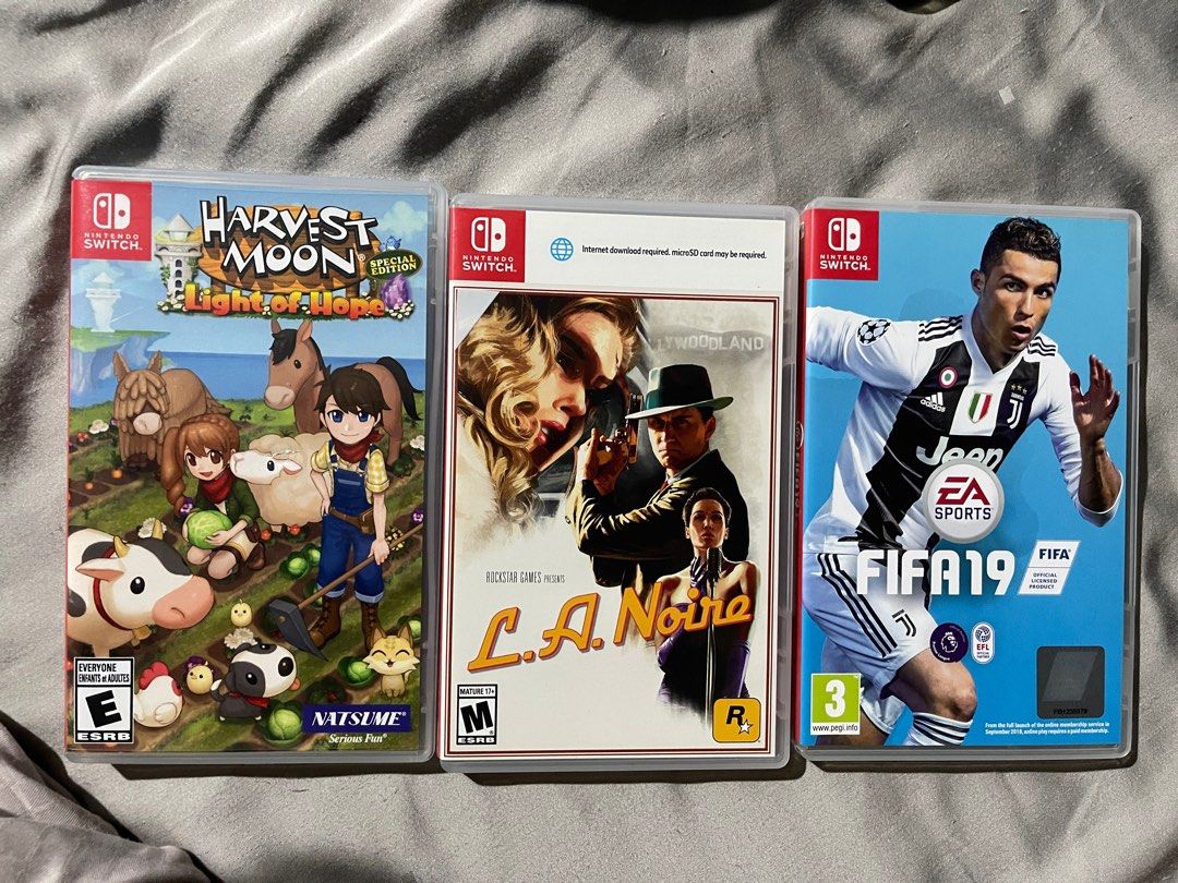 Nintendo Switch Games Harvest Moon Light of Hope / Fifa19, Video Gaming,  Video Games, Nintendo on Carousell