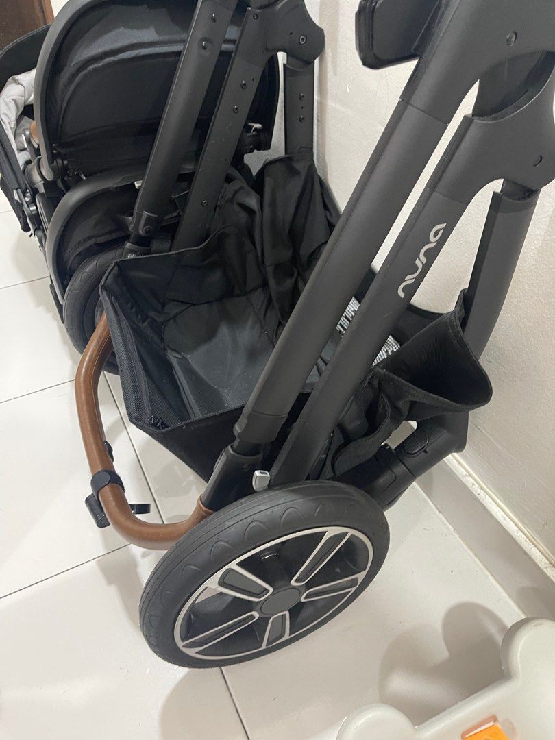Nuna demi online grow for twins