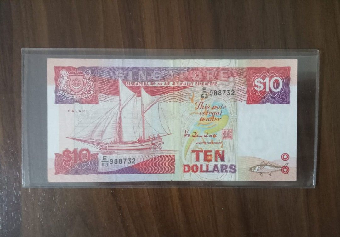 Old 10 note with plastic sheath, Hobbies & Toys, Memorabilia