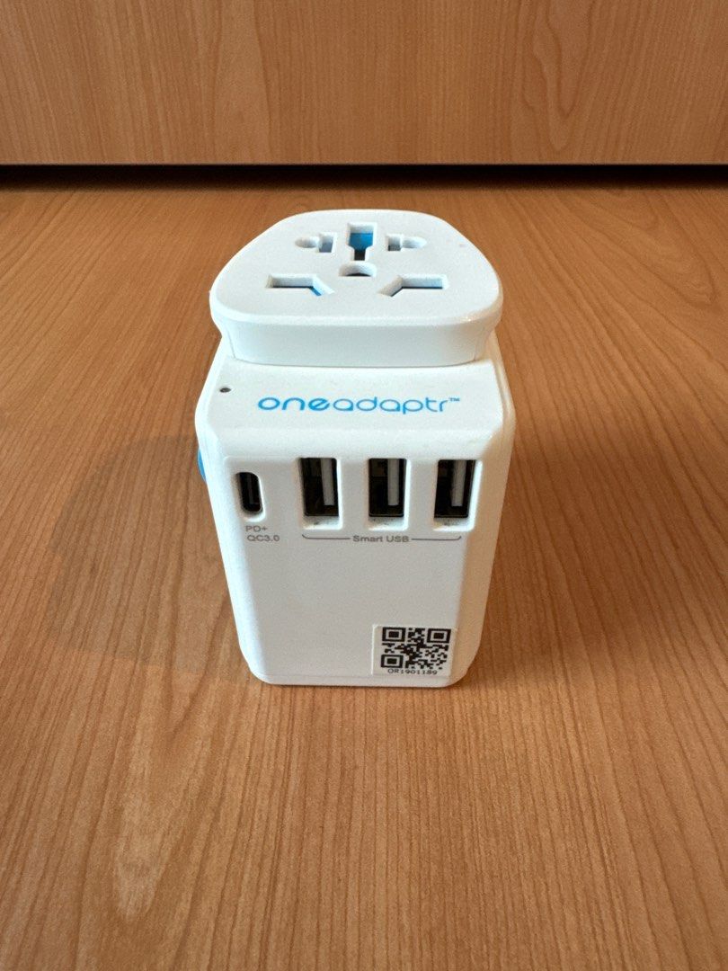 OneAdaptr OneGo review: 3-in-1 charger and MagSafe power bank