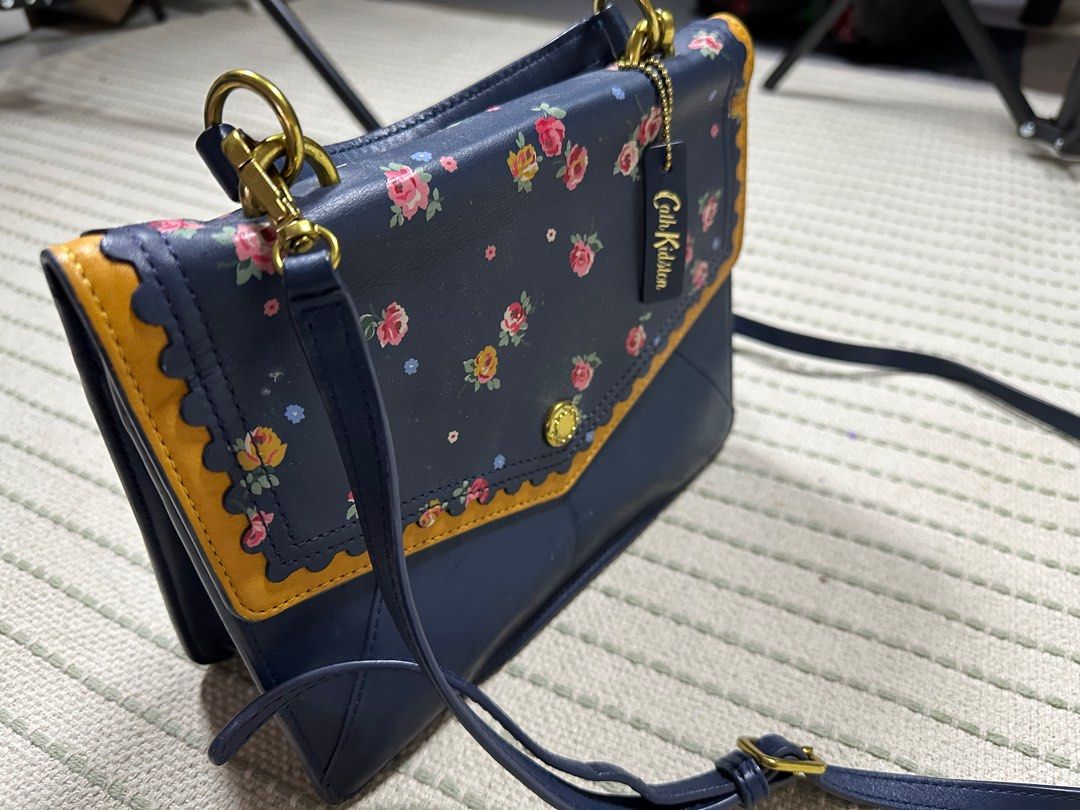 Cath kidston scalloped best sale mini leather bag