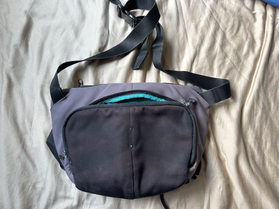 Padded hot sale sling bag