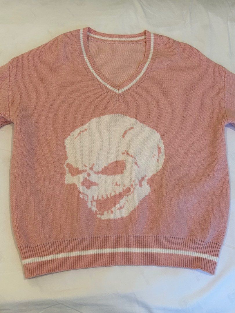Pink skull sweater new arrivals