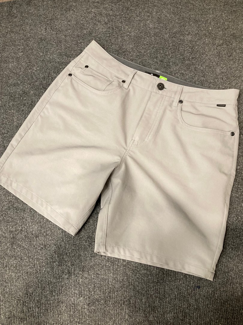 Quiksilver amphibian shorts 18