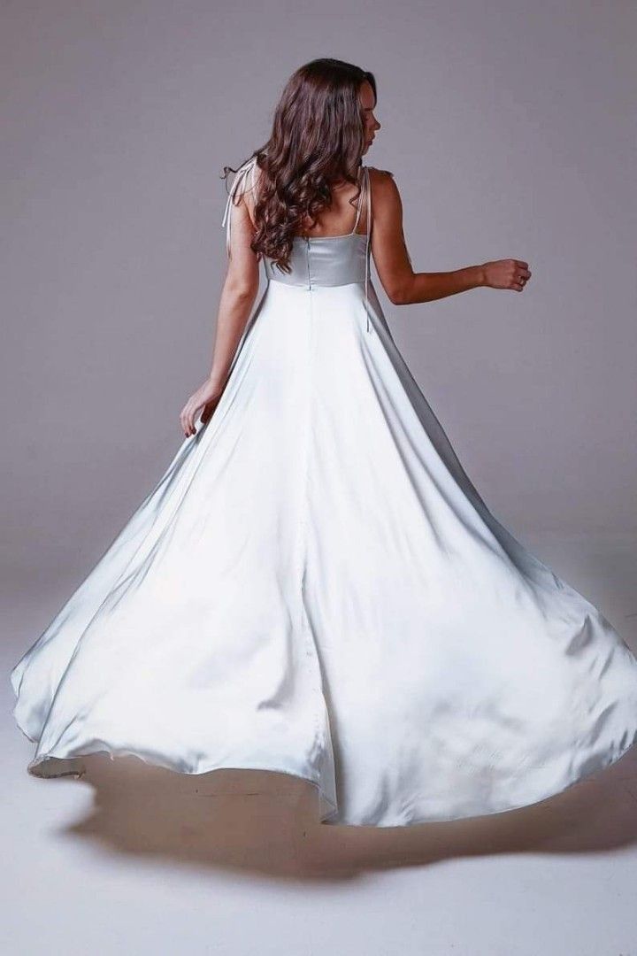 White gown cheap for bridesmaid