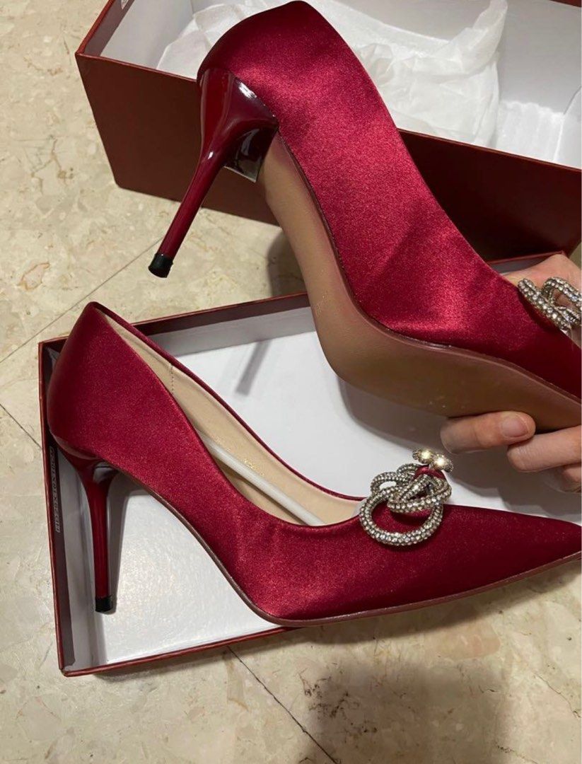 Red heels size 2 new arrivals