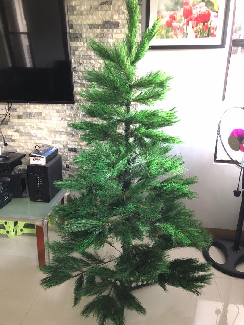 RUSH! CHRISTMAS TREE (6Ft), Furniture & Home Living, Home Decor, Other