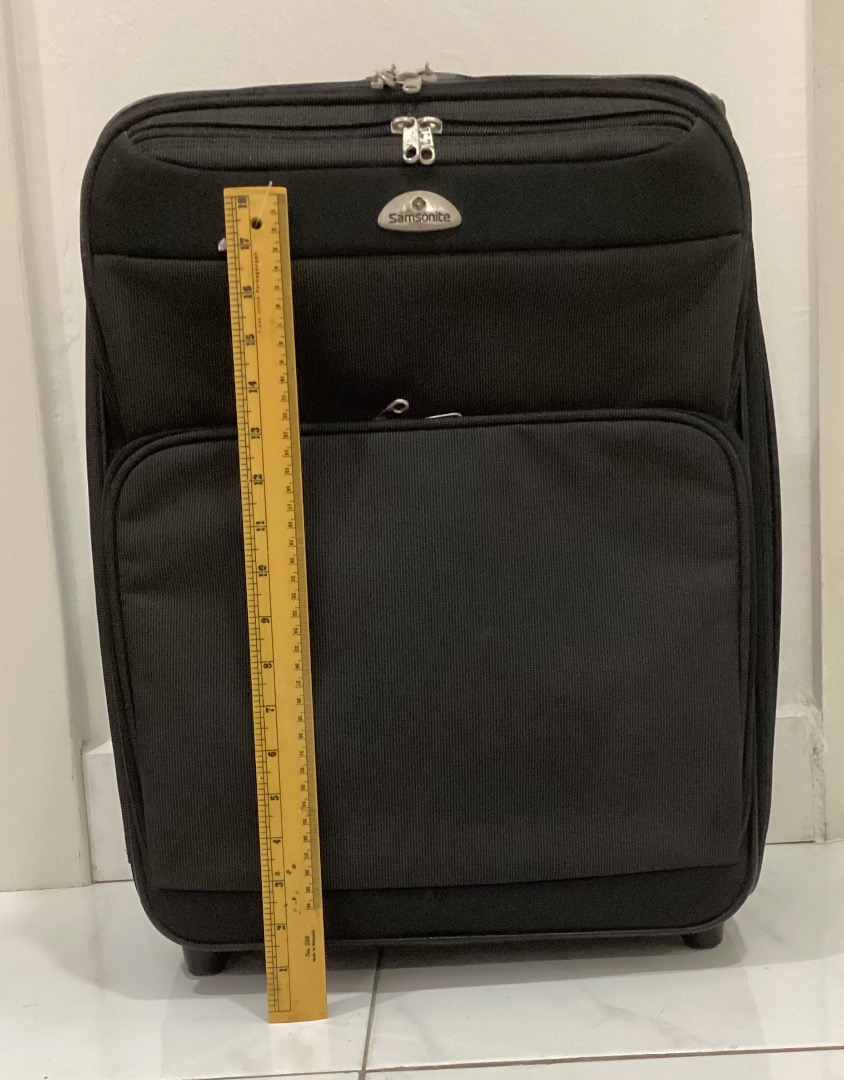 Samsonite cabin / hand luggage, Hobbies & Toys, Travel, Luggages on
