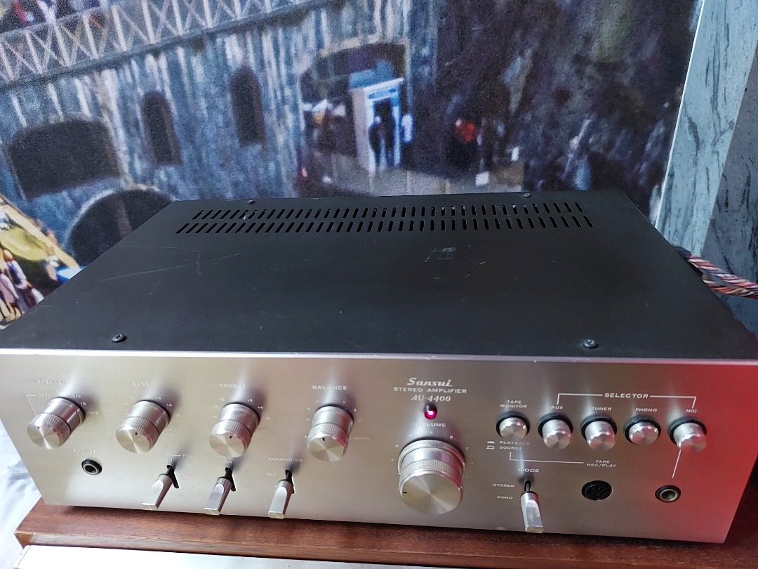 Ampli Stéréo Vintage Sansui AU-4400 – Puissance HiFi – Fonctionnel – Marques D'usage
