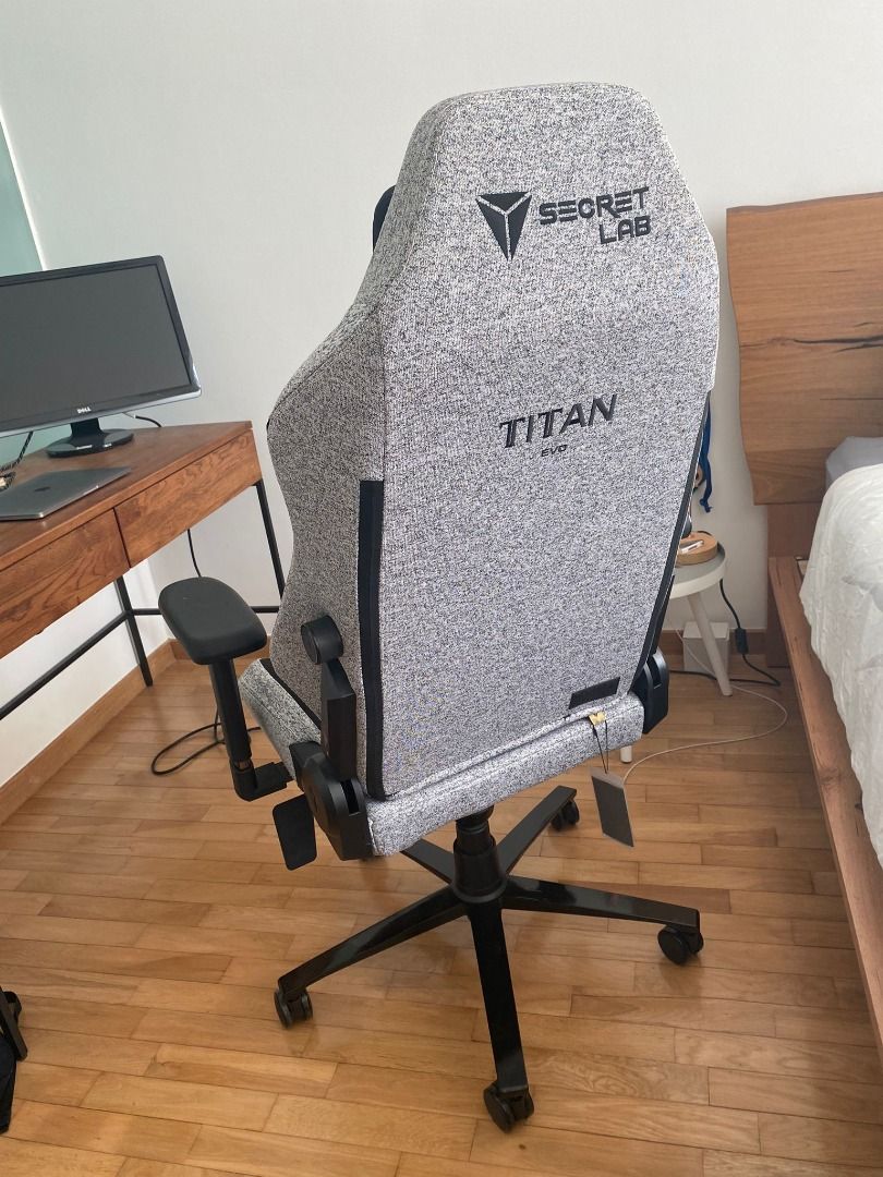 Secret lab chair 2025 size