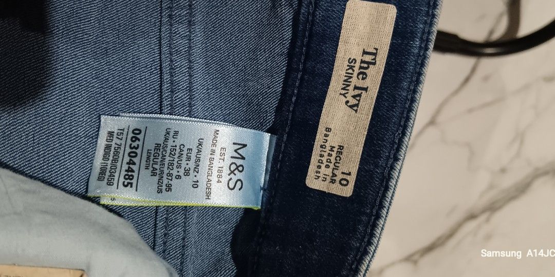 Skinny jeans m&s (Category: Jeans) located in Anini-y. Submitted by jack291985 (Listing ID 1258005766, Image 1). Description: new with tag m&s brand original.