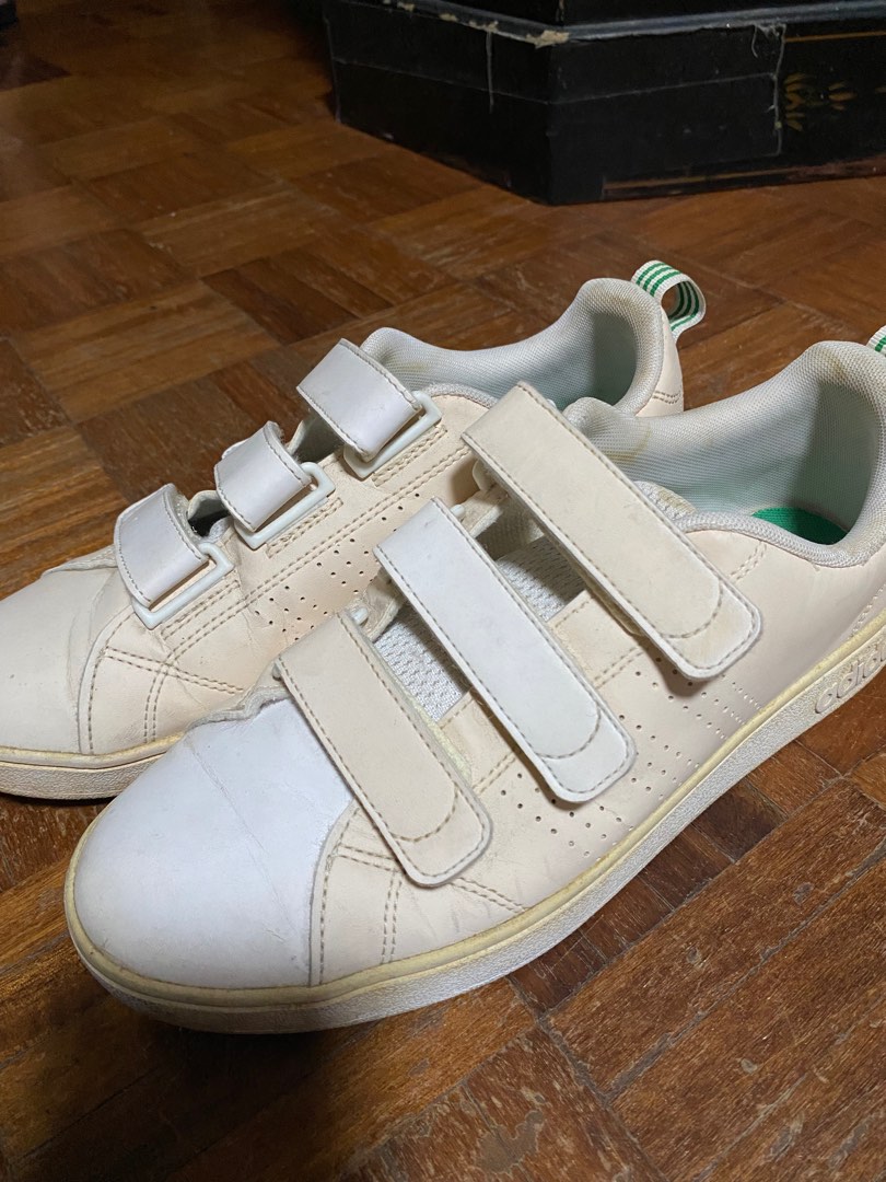 Stan smith 2025 velcro shoes