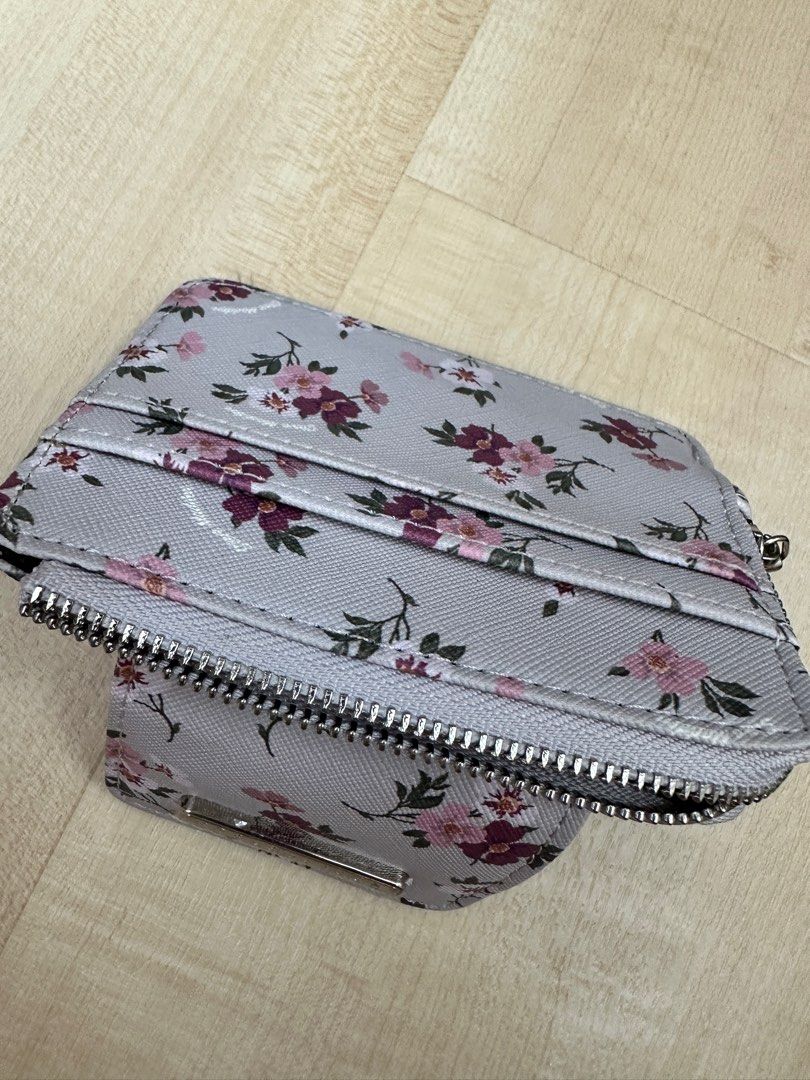 Steve madden store floral wallet