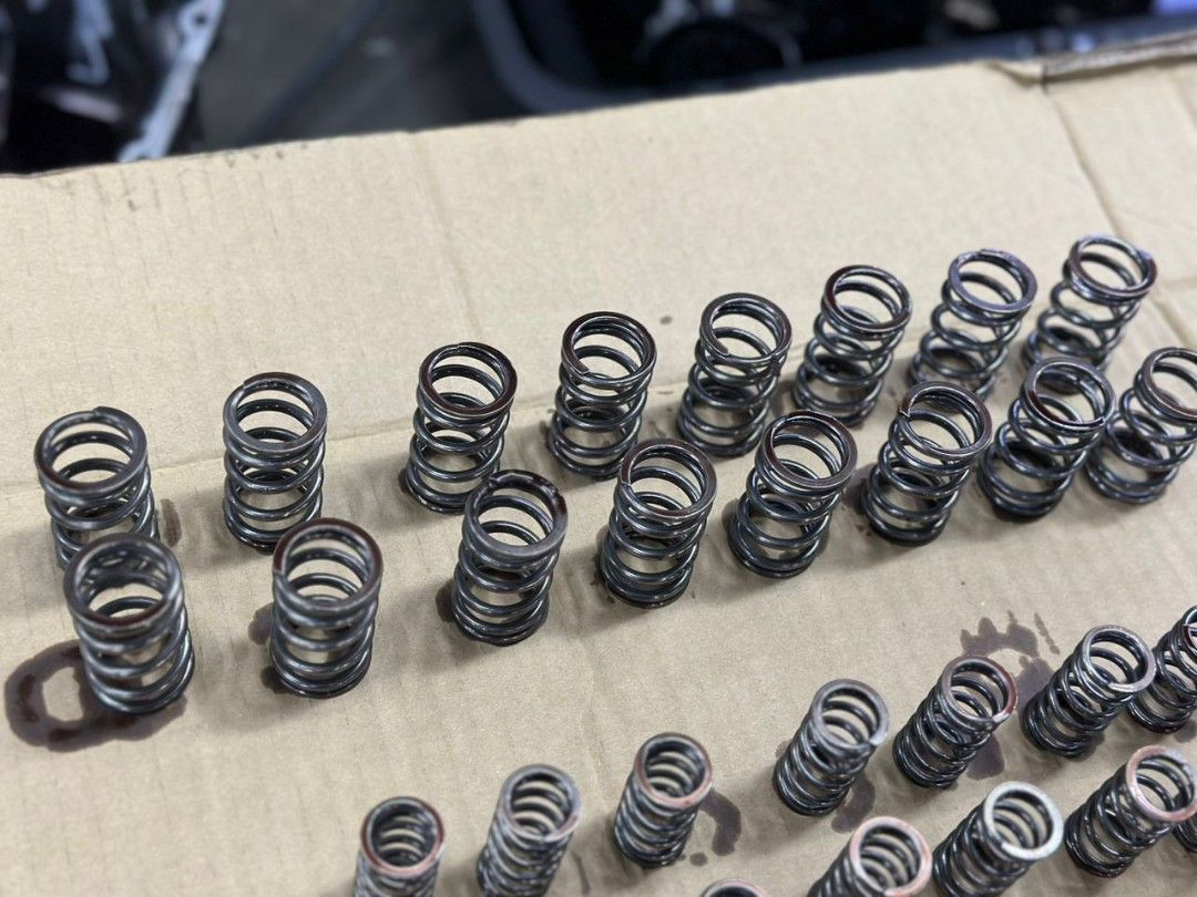 Supertech valve spring and retainer K20/K24, Car Accessories