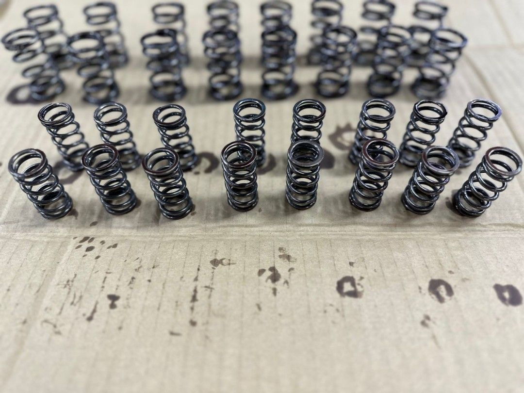 Supertech valve spring and retainer K20/K24, Car Accessories