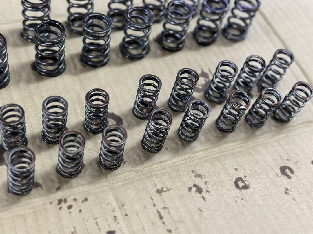 Supertech valve spring and retainer K20/K24, Car Accessories