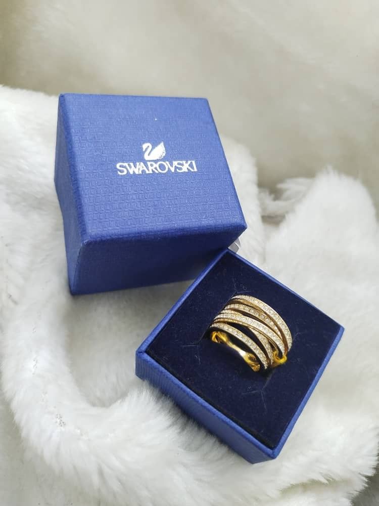 Swarovski spiral discount