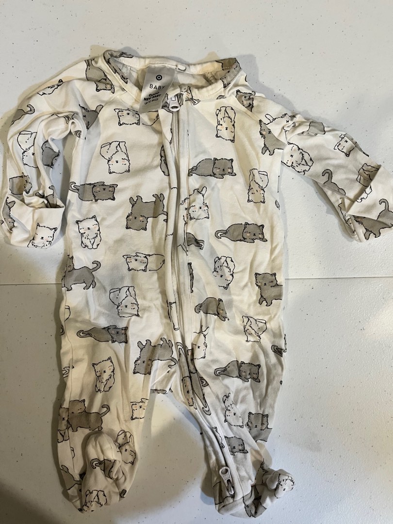 Target Sleeptsuit, Babies & Kids, Babies & Kids Fashion on Carousell