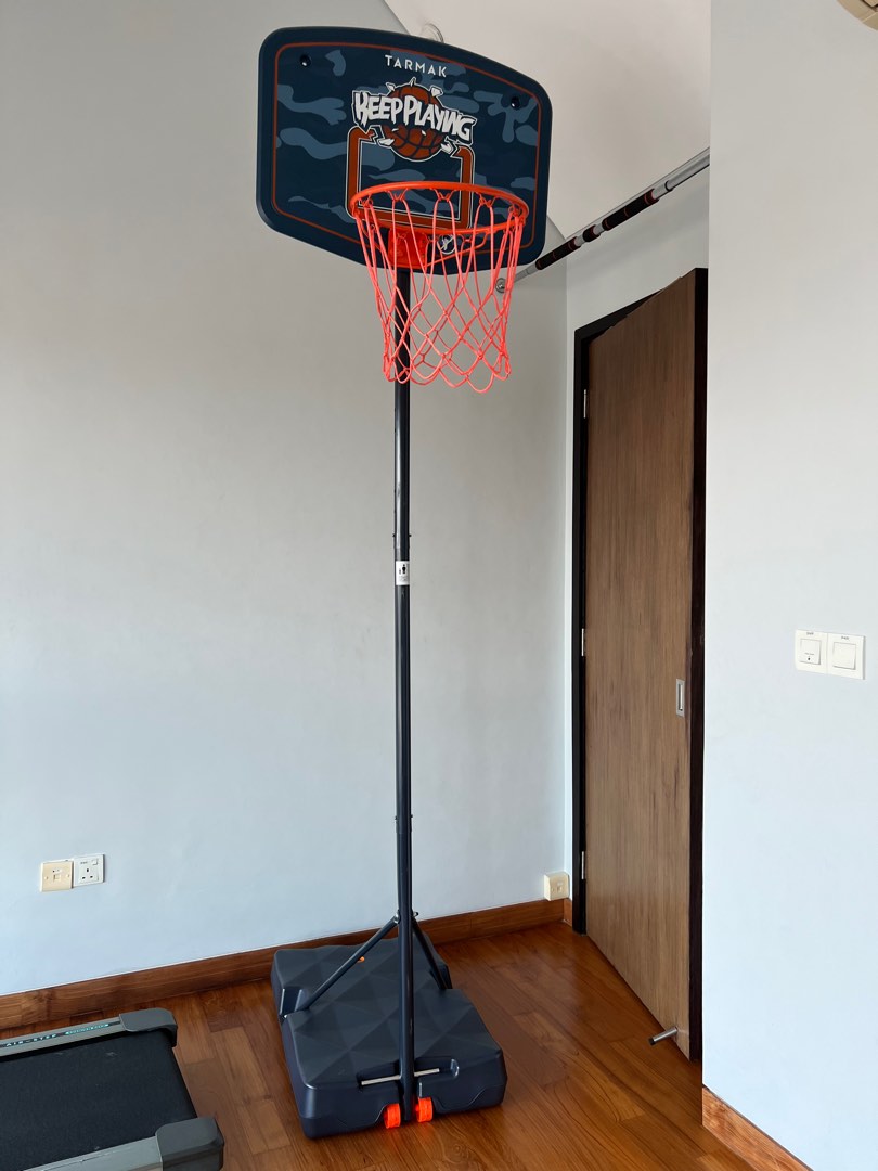Tarmak Adult Basketball Hoop, Sports Equipment, Sports & Games, Racket